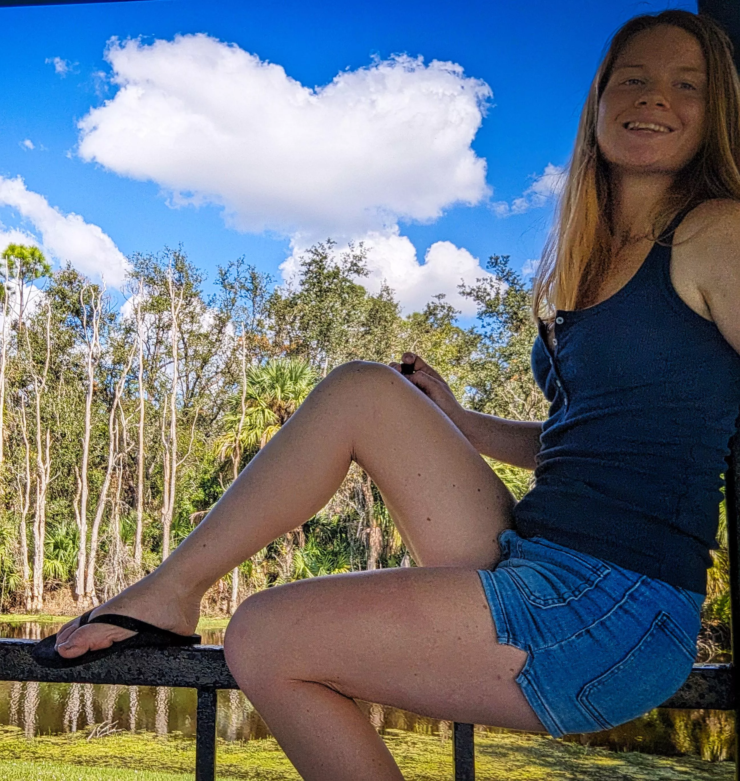 Ginger, bare and beautiful🌲 [F27]