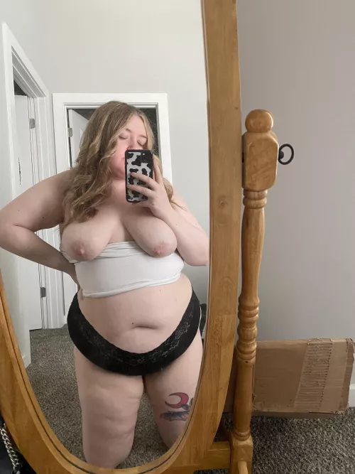 It's my birthday of course I have to show off my soft curvy body