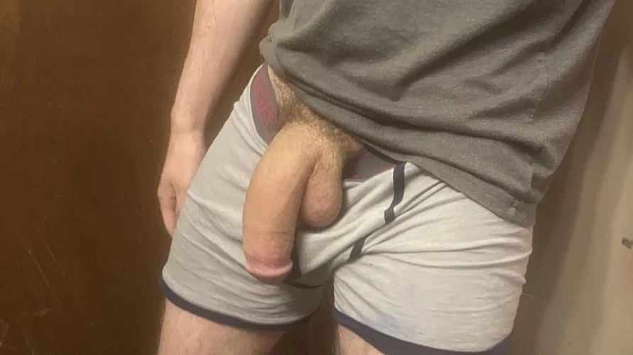 Public urinals are fun 