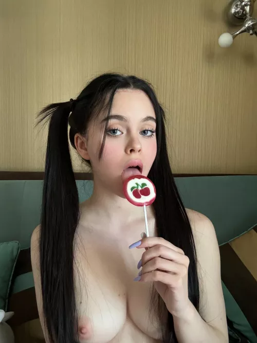 the only thing love better than candy is ovals