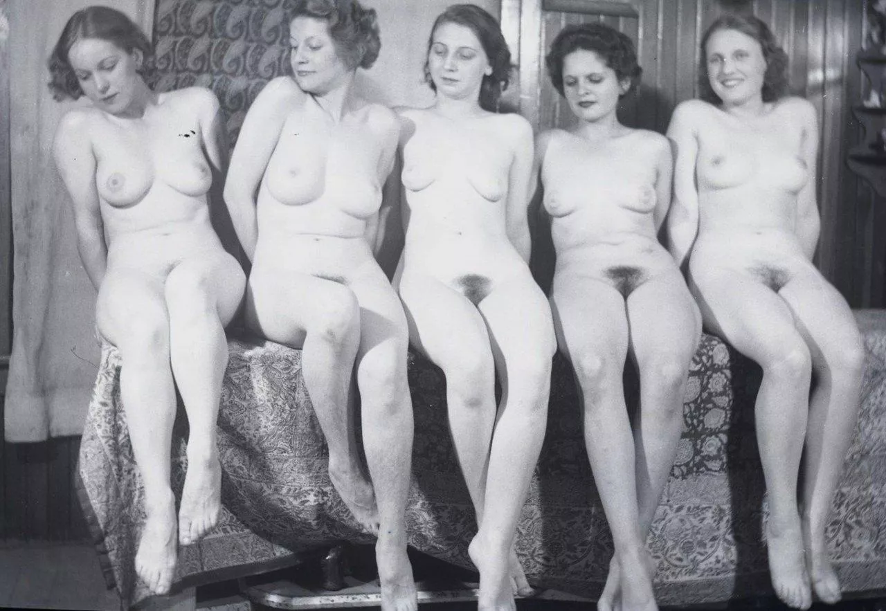 Vintage nude group 