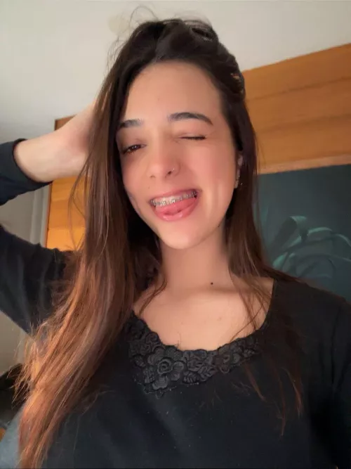 would you date me? hihi F18