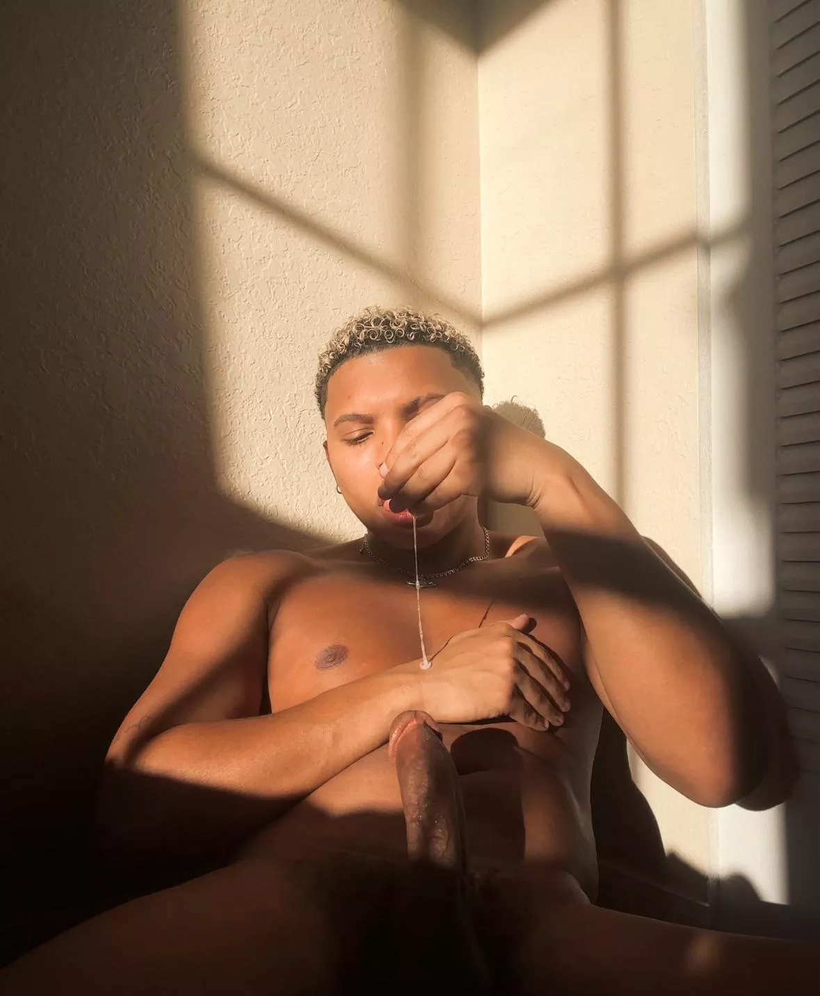 (26) want it in your mouth? 🥵