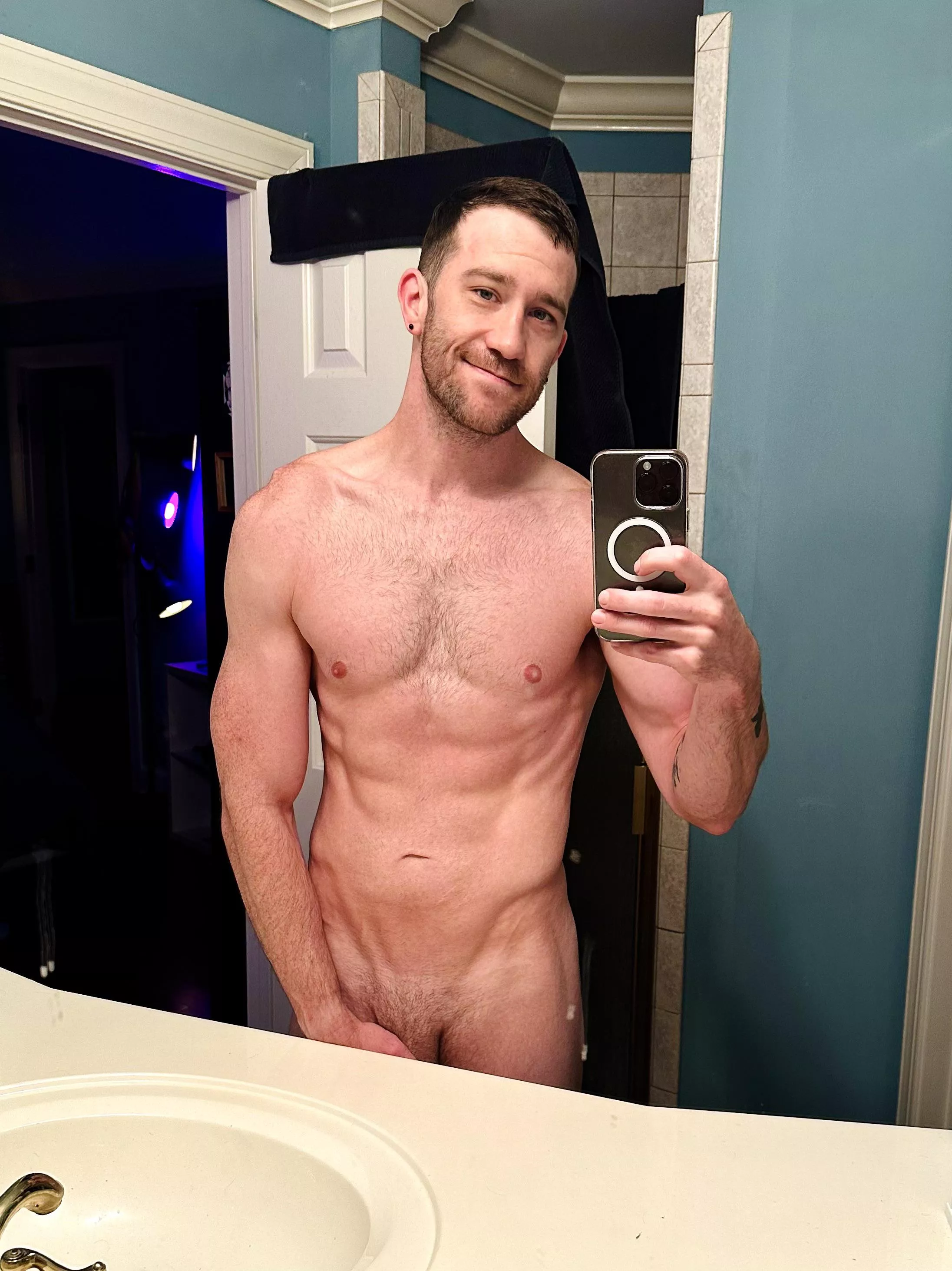 (33) abs coming through 💪🏼