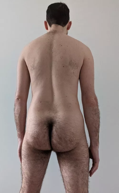 Am I doing this right? Here's one of me from behind.