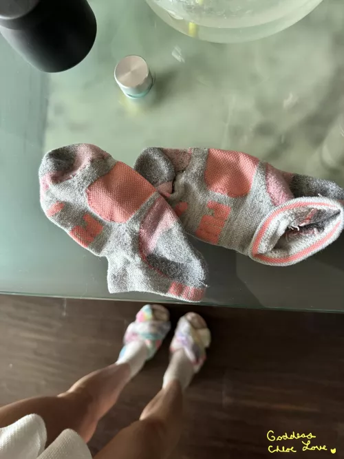 At this moment, there's one useless beta with these used socks in his mouth lol [F]