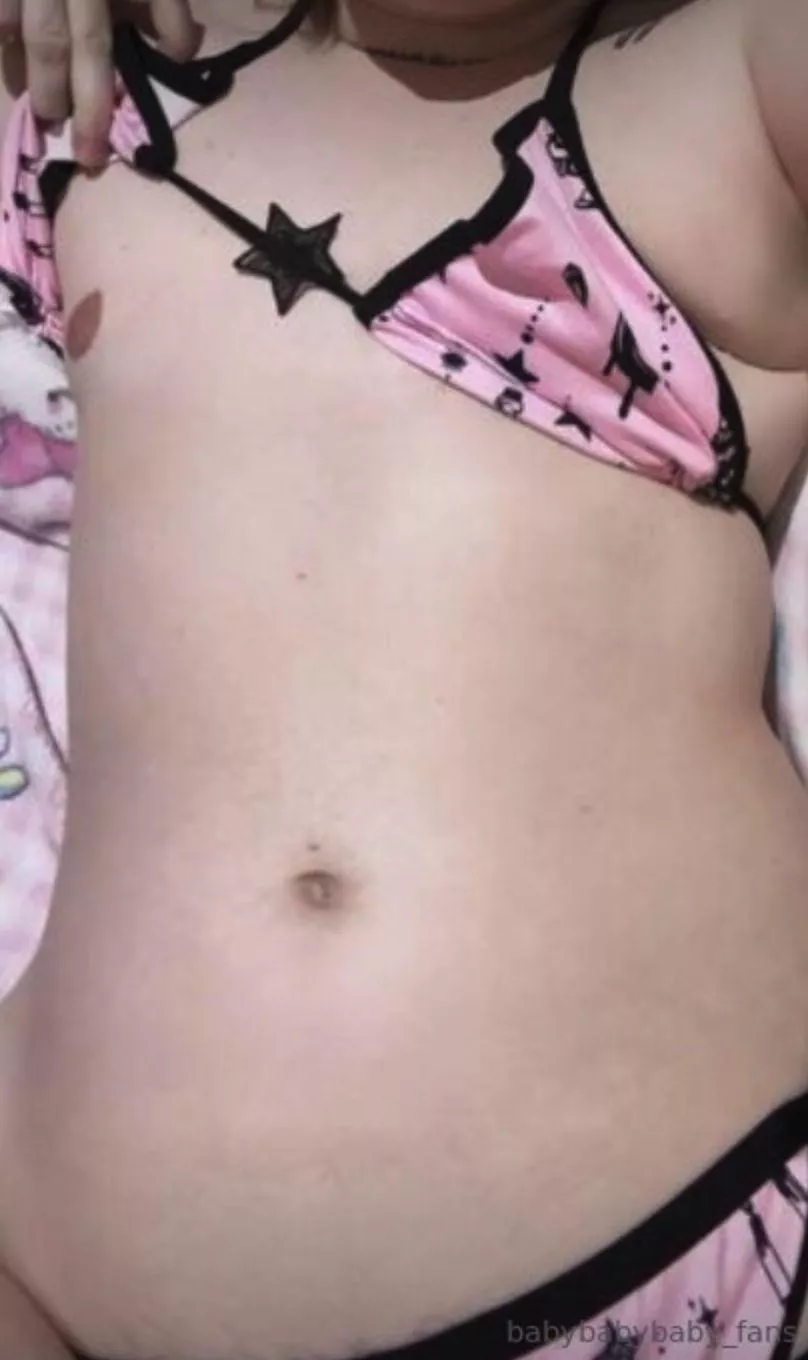 cum on my chest, pretty please :3