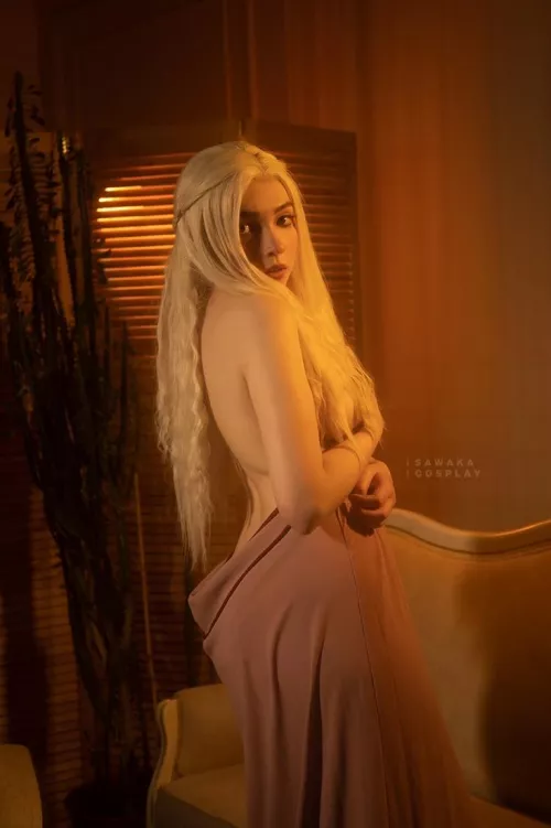 Daenerys Targaryen from Game of Thrones cosplay by Sawaka