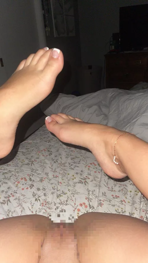 do u like french tip toes?