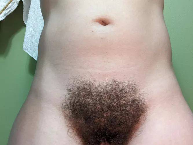 Freshly trimmed and cleaned, ready to show off for the summer!! ;)