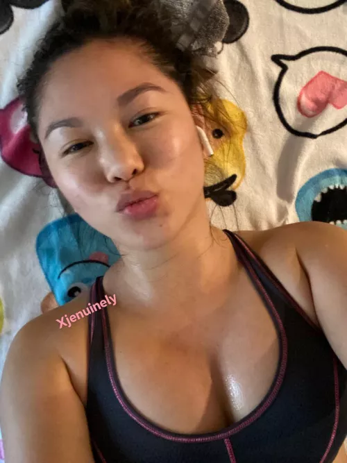 Help me get more sweaty please