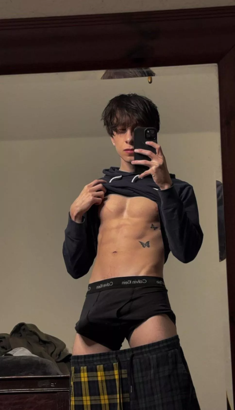 hiii ( say it back for a surprise)