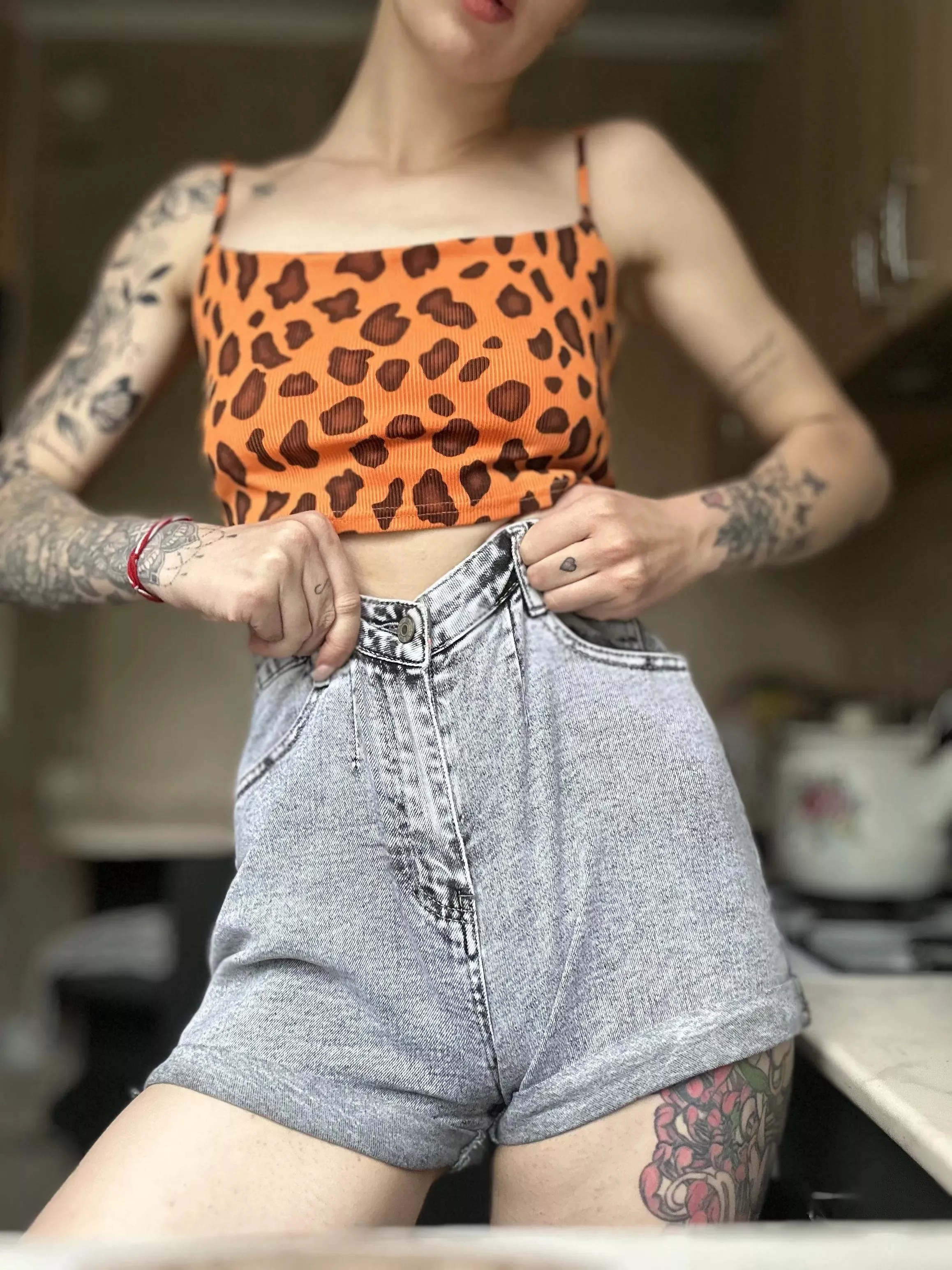 How do you like my flight outfit?