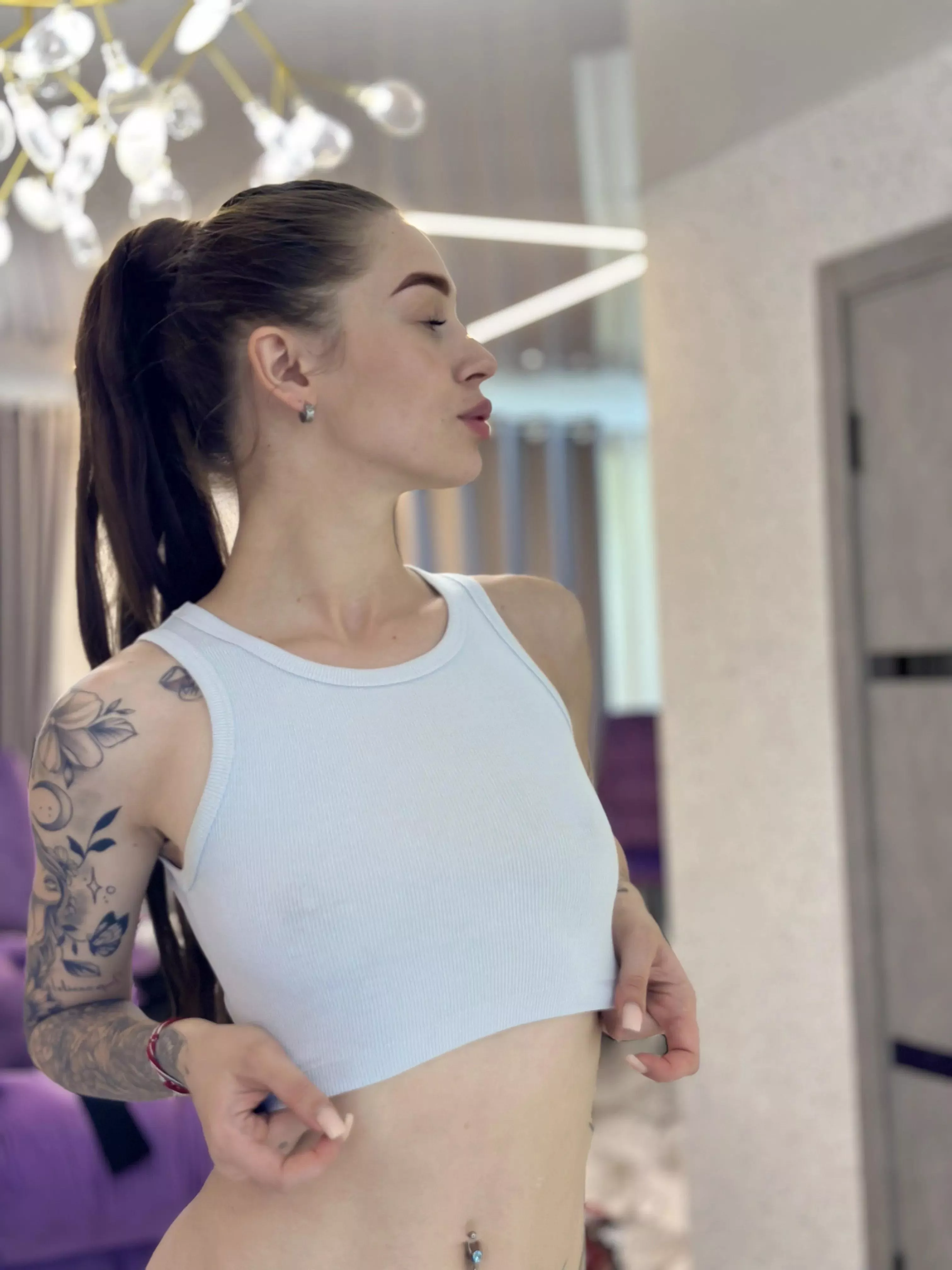 Hurd brunettes are your type