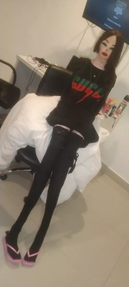 Malaysia airport idiot try to take Lime3 from me ... 