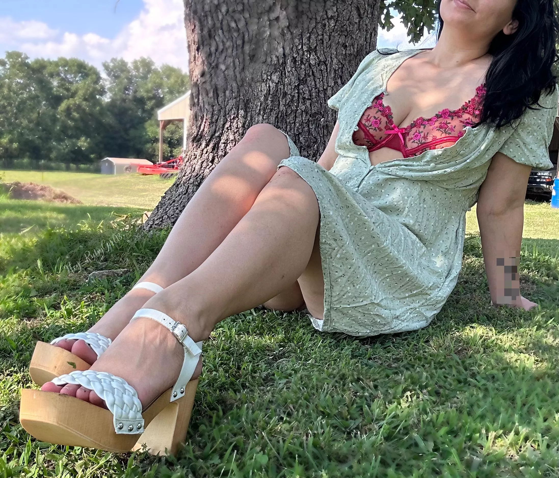 Can you help me with these buttons? 😏