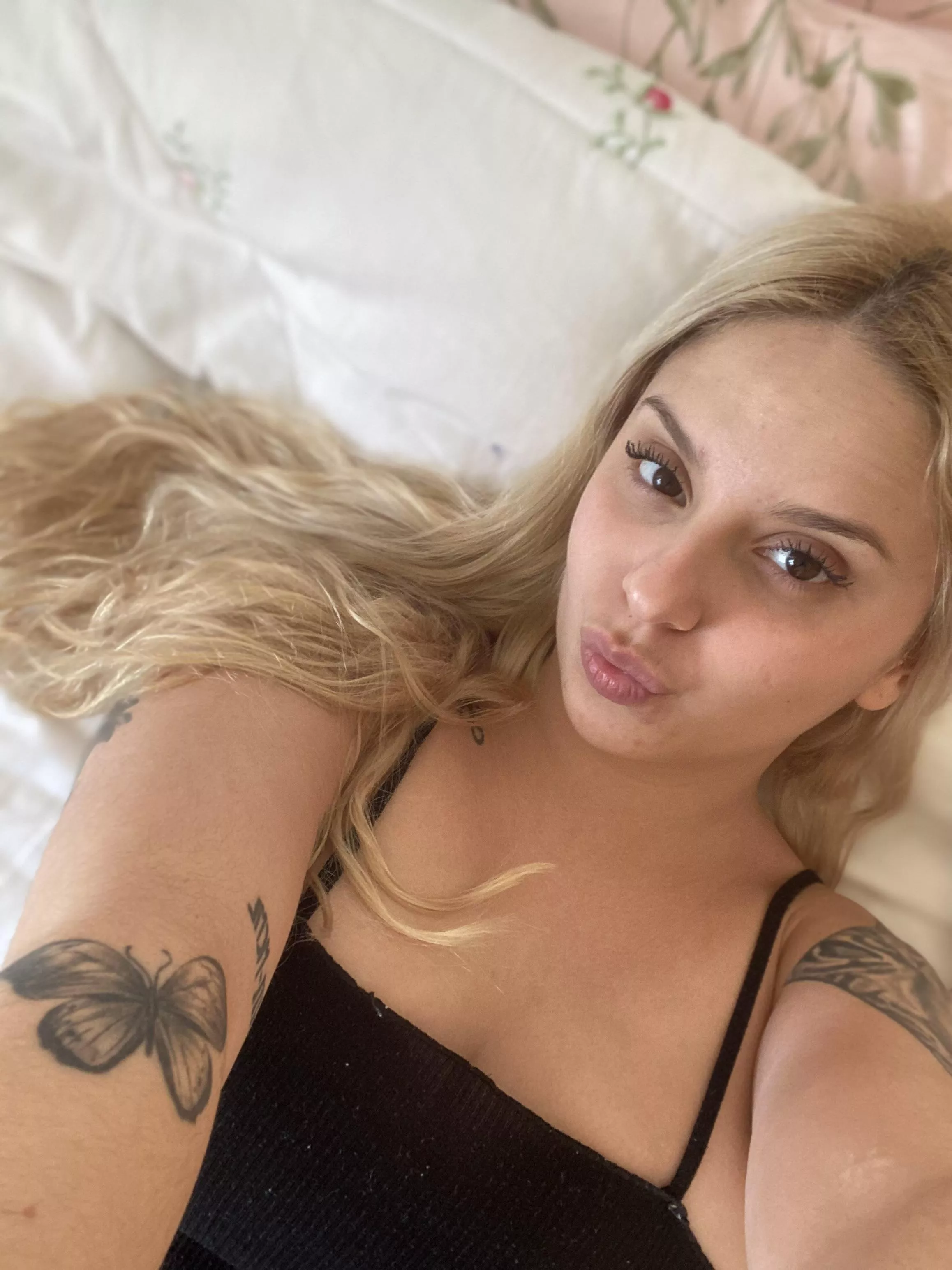 Do I look good on this?