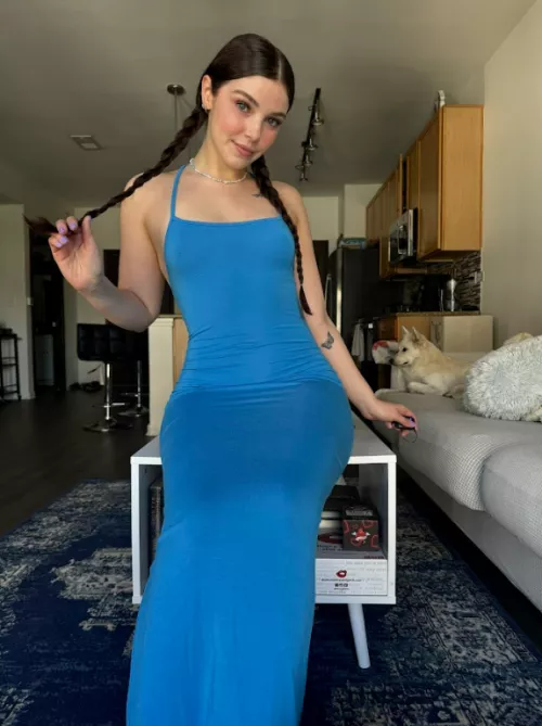 Do you think I look good and sexy in blue?
