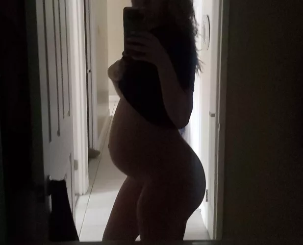 How's my bump to ass ratio? 😜