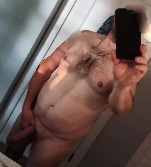 I jus love tittys🤷‍♂️...44