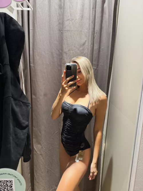 I often visit the locker room here