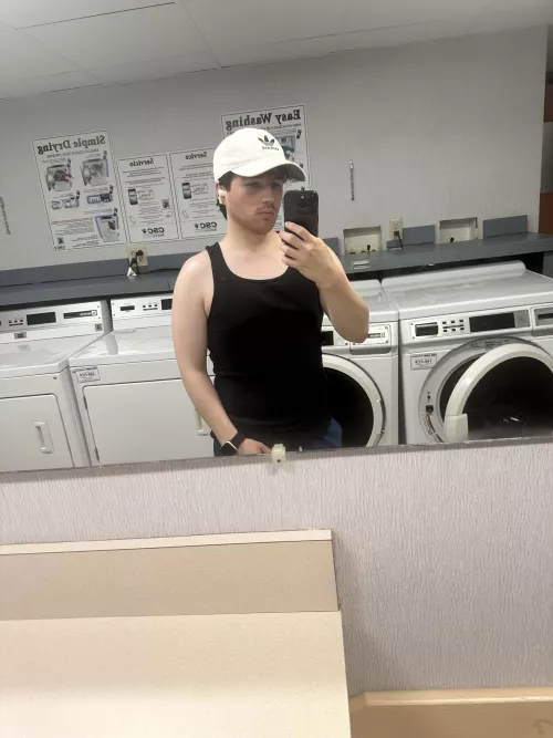 laundry and fortnite on my off day 🧺 