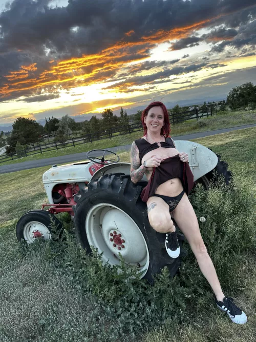 Wanna see more, let’s have some naughty fun together. My snap is Danidhotwife add me (25+ only)(seller)