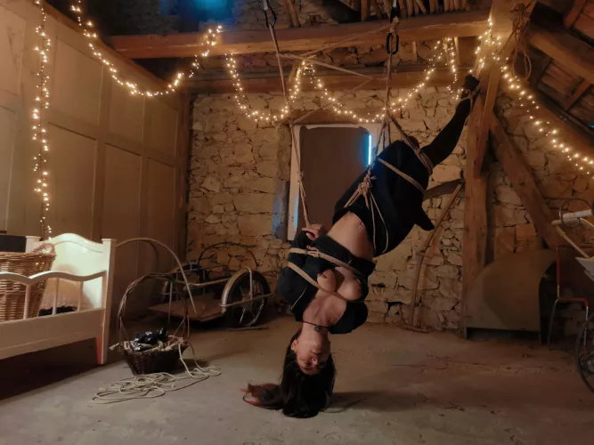 when two women tie together again