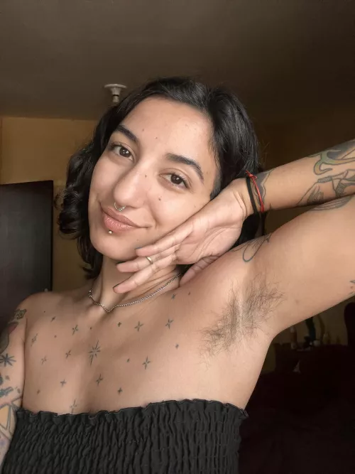 Who’s a long haired armpit lover? 