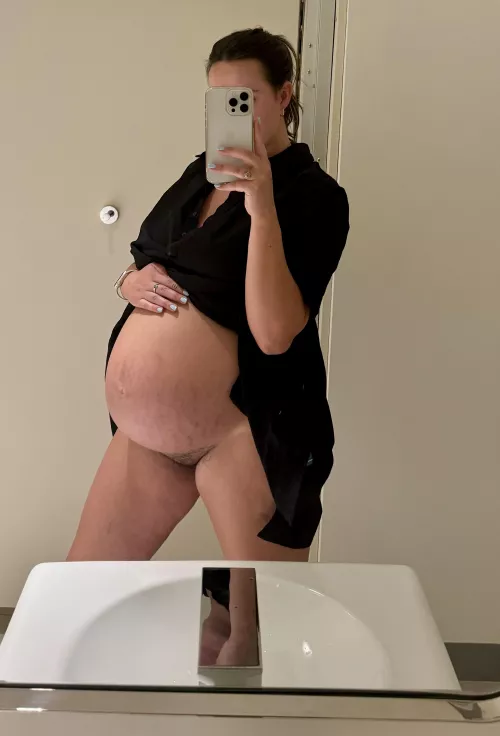 9 months pregnant at work and all I can think about is getting fucked 