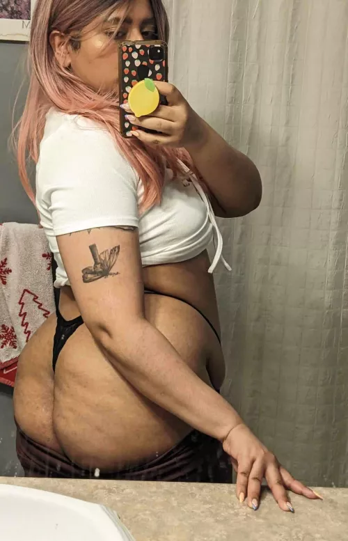 Cellulite is not a flaw, it's nature's way of telling you that you got a big booty 
