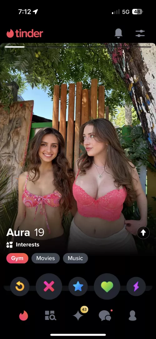 had to show the friend for comparison