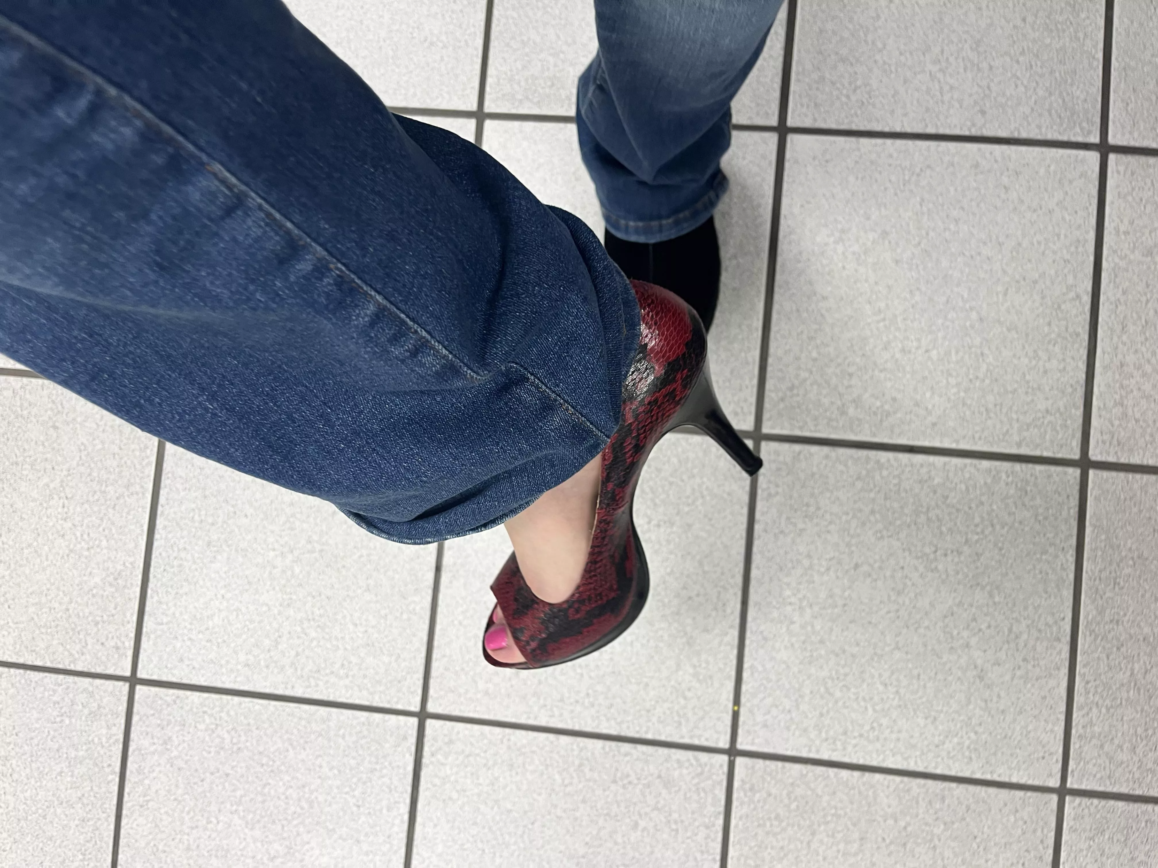 I feel so cute in these heels