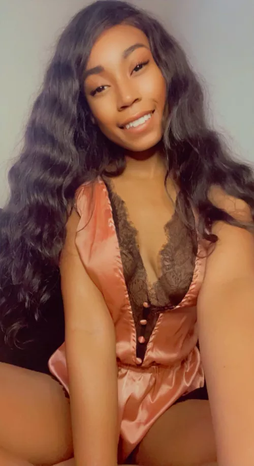 I would love to see what you wear in bed