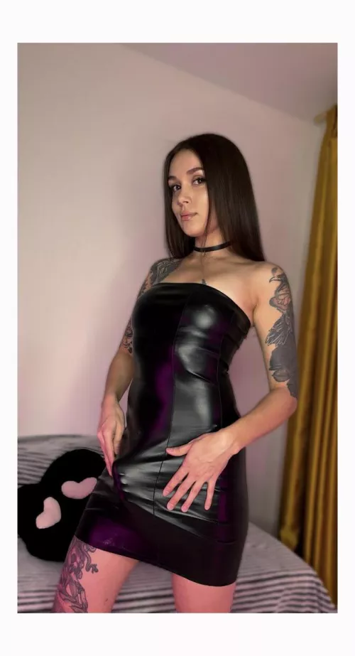 It was so hard fo hide it under a dress for a whole date