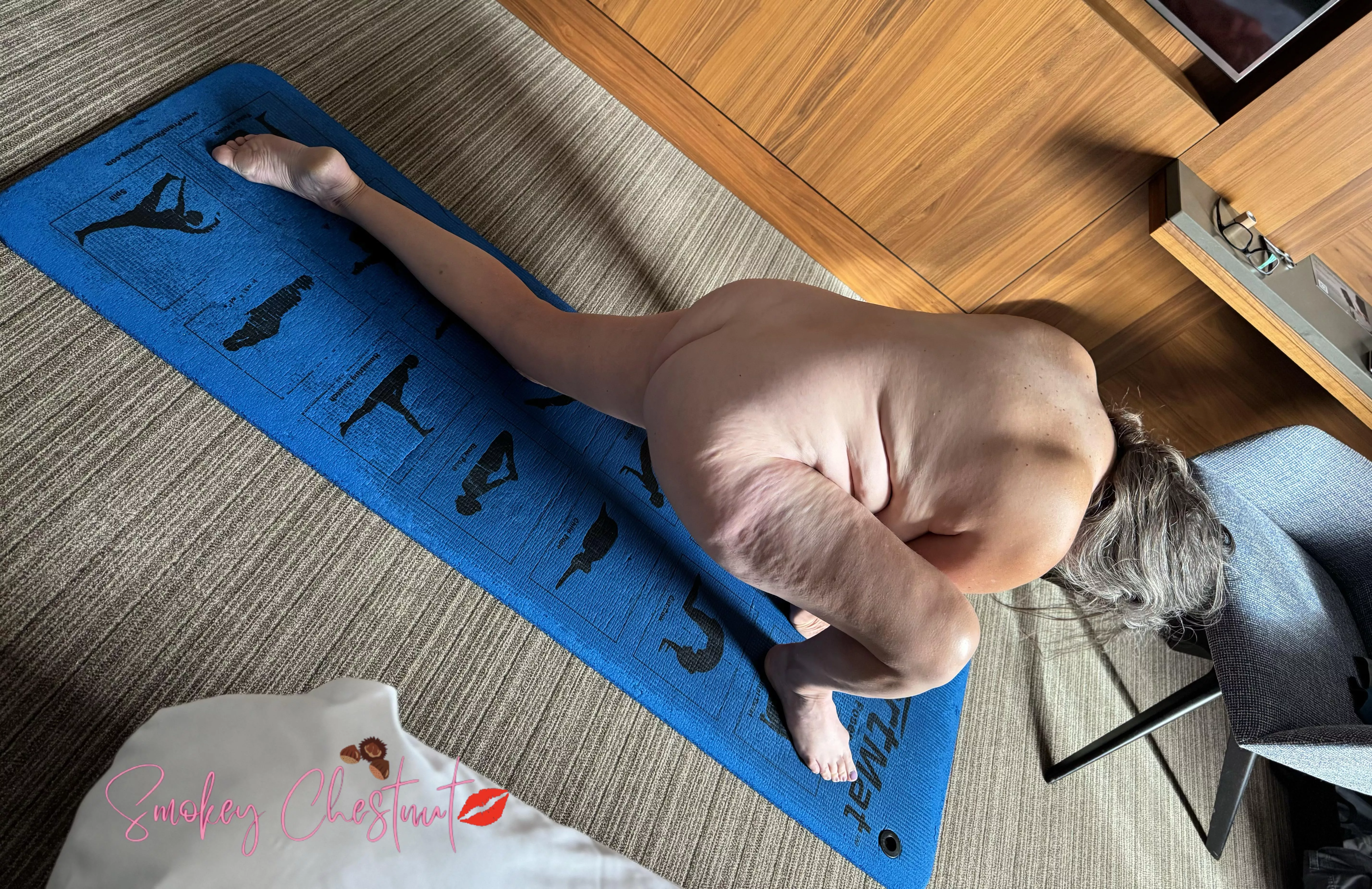 Naked yoga 
