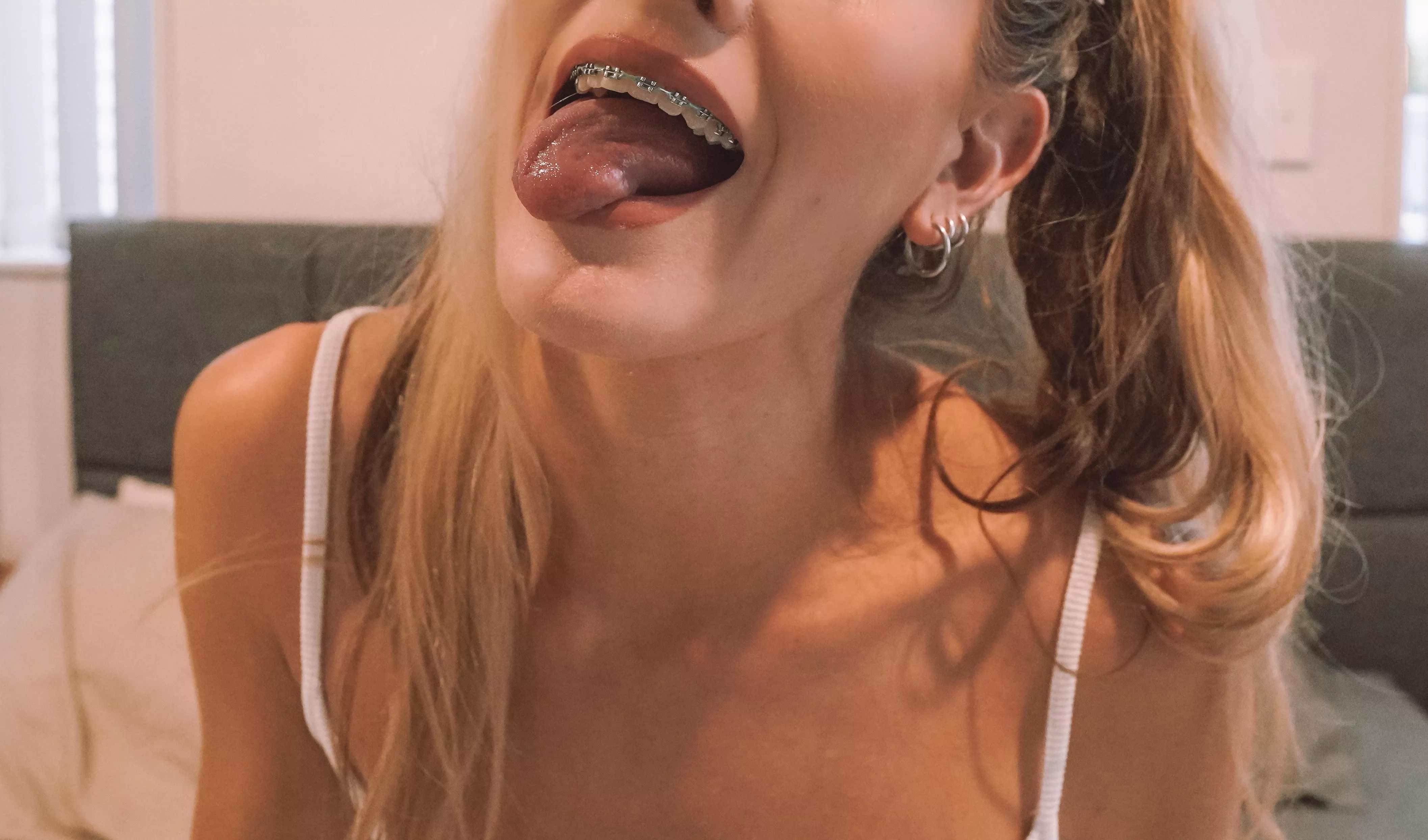 Pigtails + braces is the perfect combo