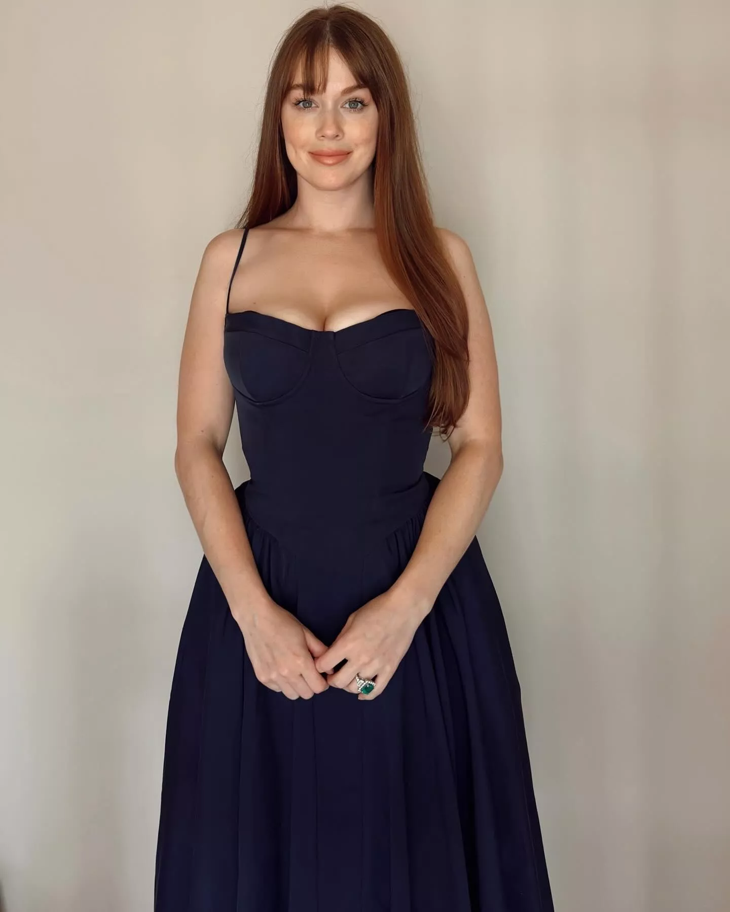 Pretty dress with bangs