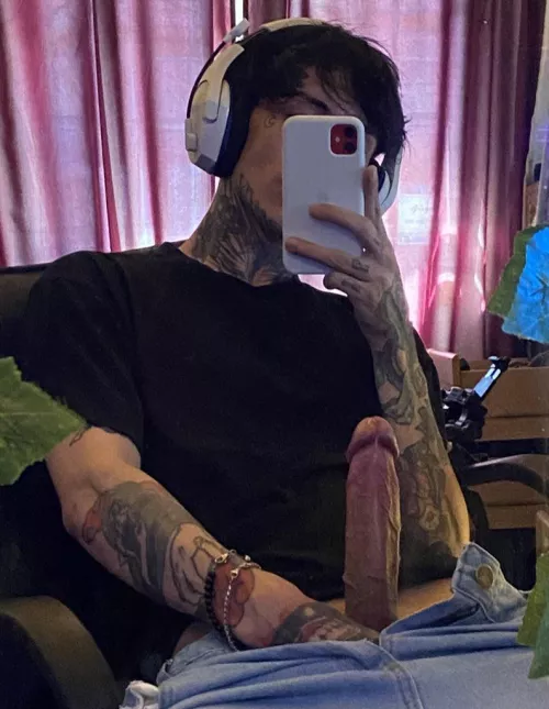 you need a big dick bf in your life 