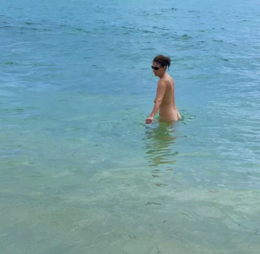 A tiny naked adventure