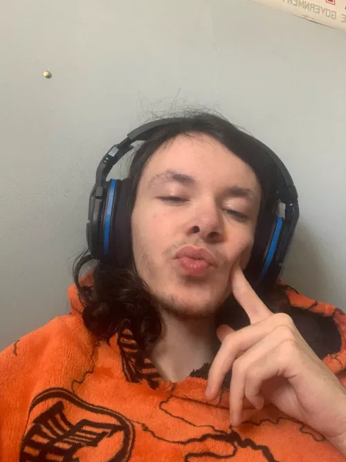 Anyone playing the valo beta on console in EU and wanna play? 