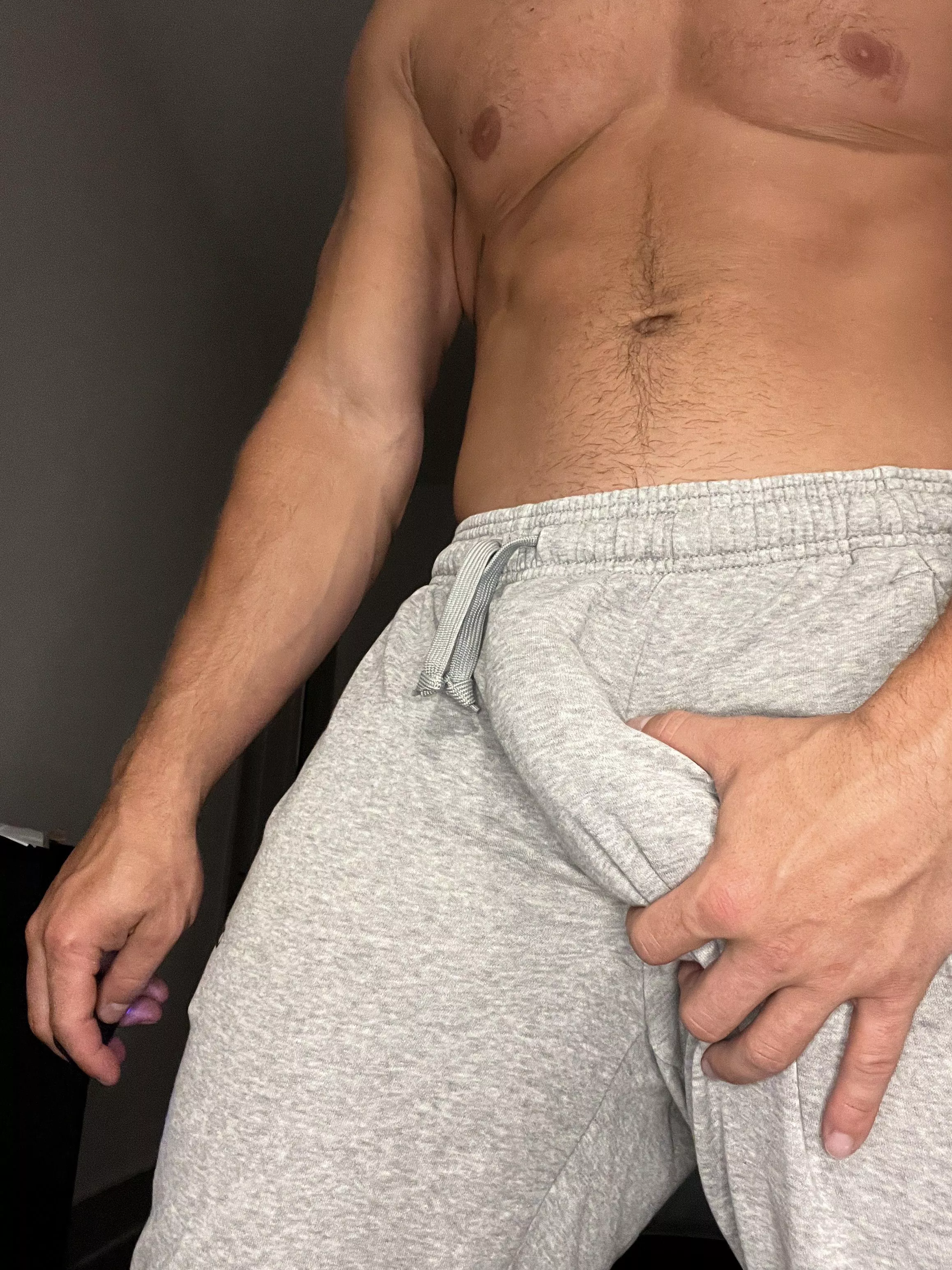 Can anyone help me in the stables today?