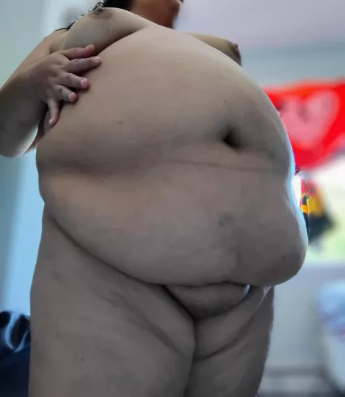 Feed me while you fuck me