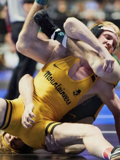 get a hold of me on x tc_notyours