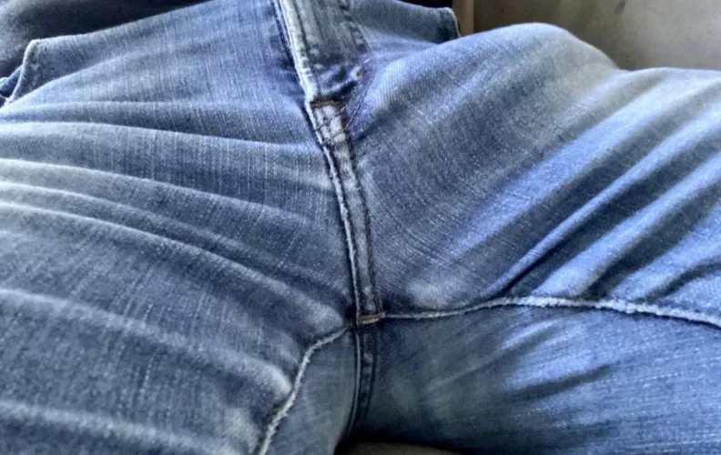 It’s way more visible irl than in this photo, in case anyone wants to come check it out… 