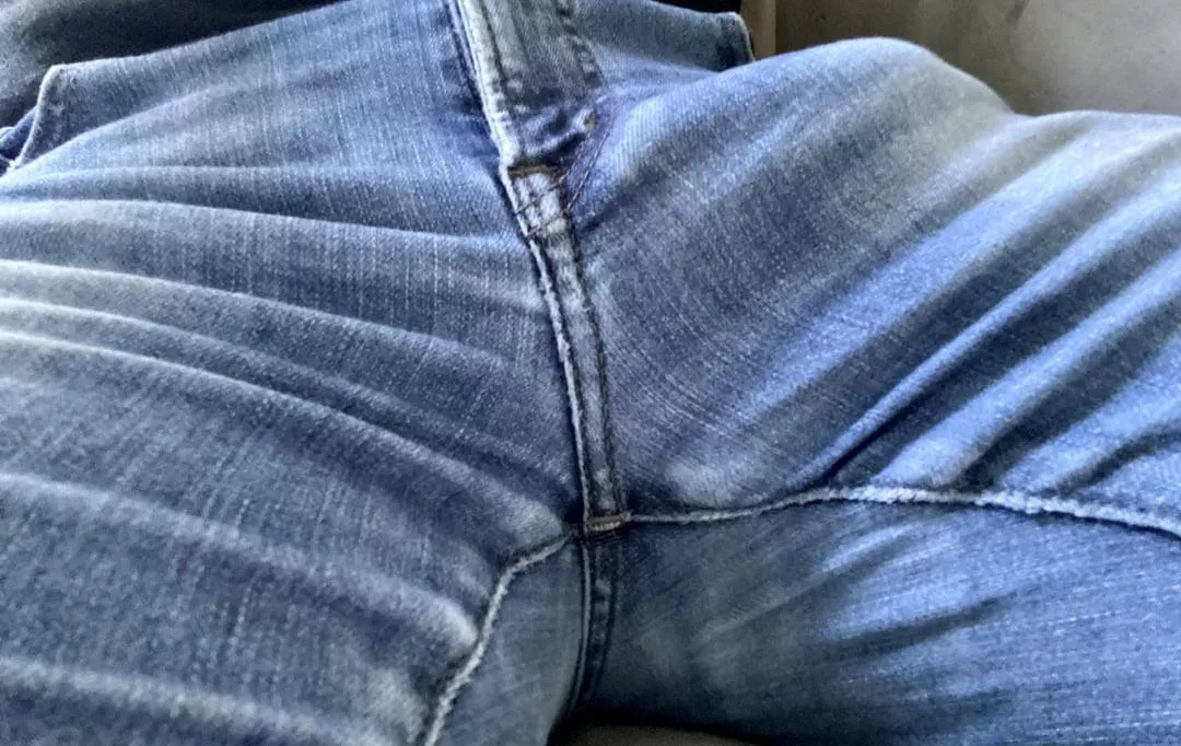 It’s way more visible irl than in this photo, in case anyone wants to come check it out… 