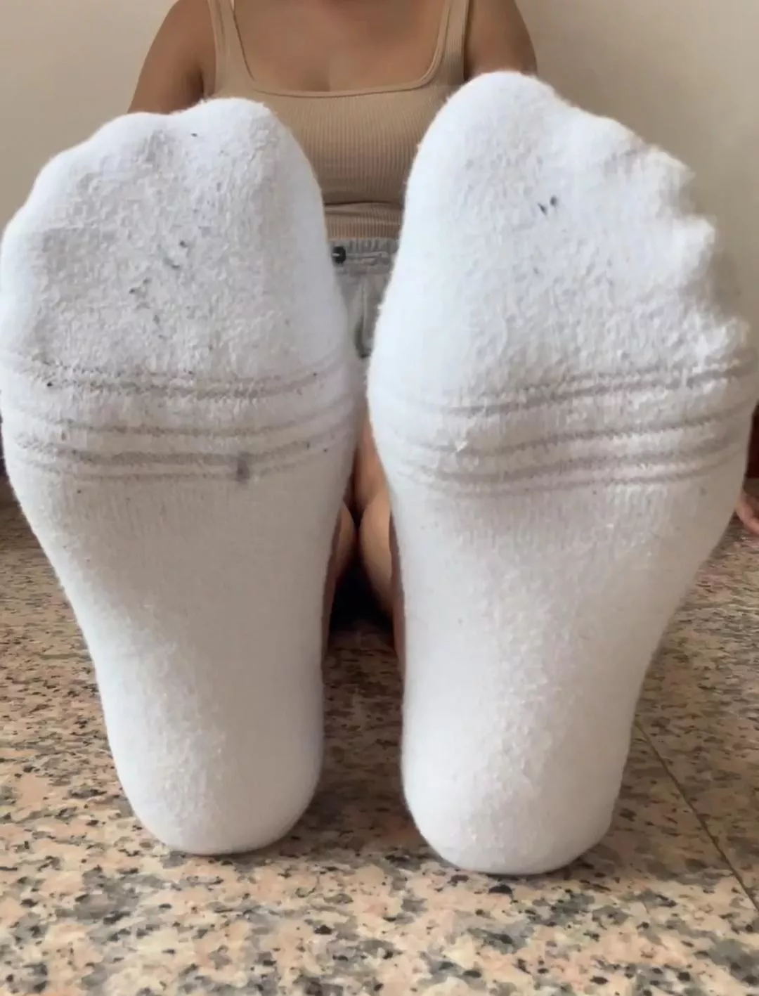 My smelly gym socks need your mouth 🤭