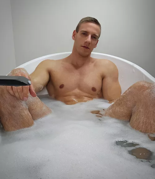 Waiting for you 🛁🧼🫧