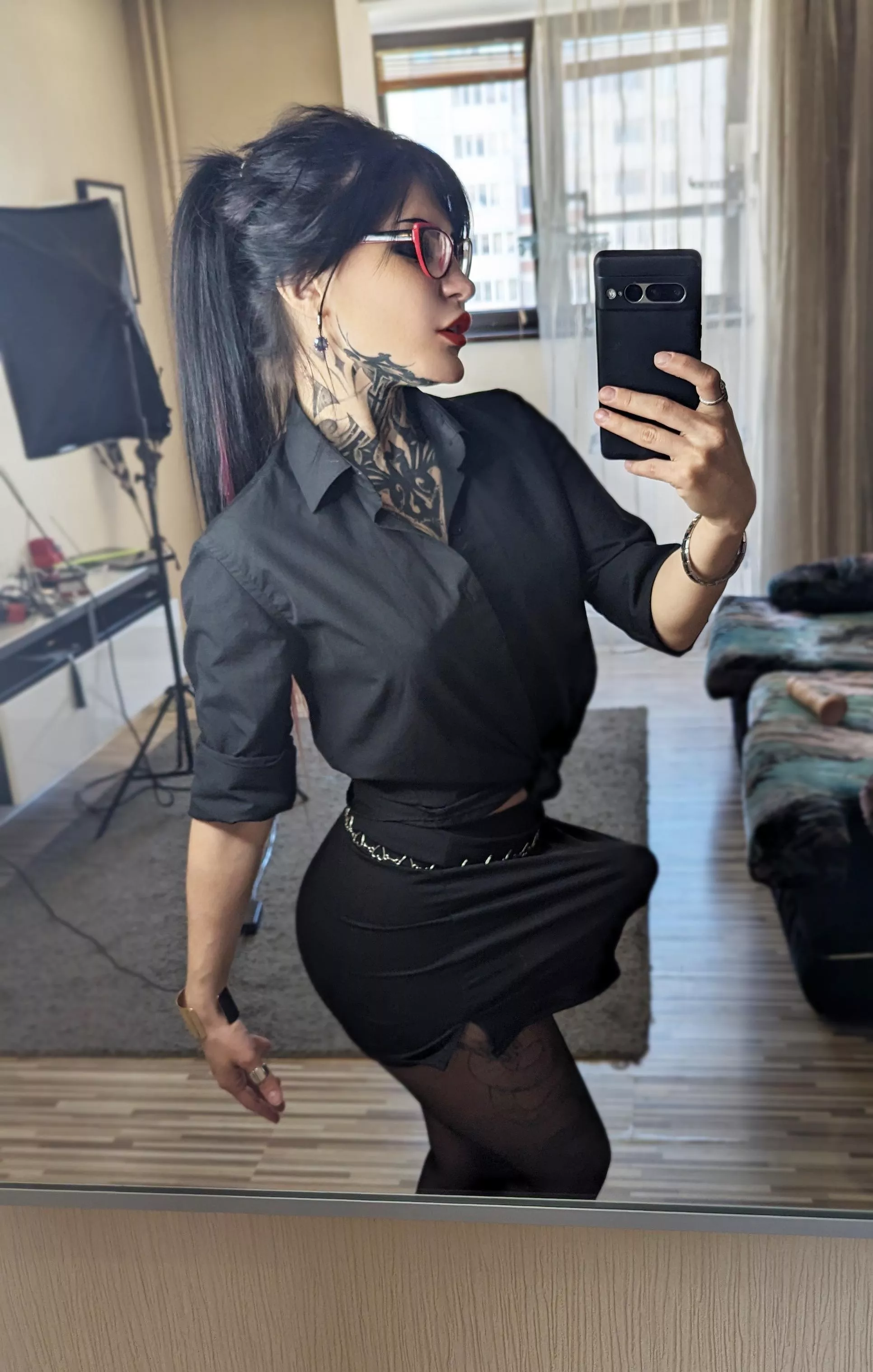 Your boss calls you to receive your bonus, are you happy?