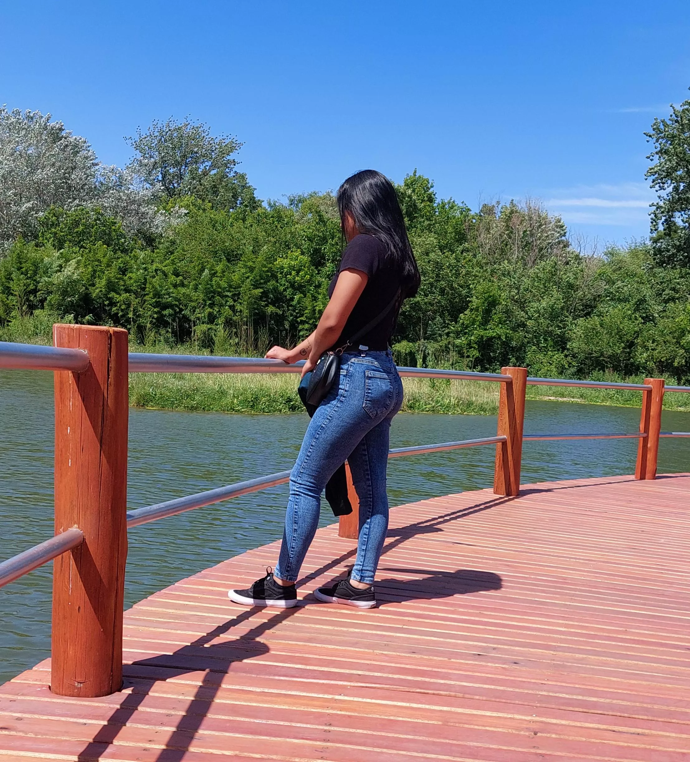 I love how these jeans fit my legs and butt well